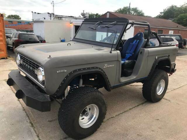 1967 Ford Bronco V8 - photo 2