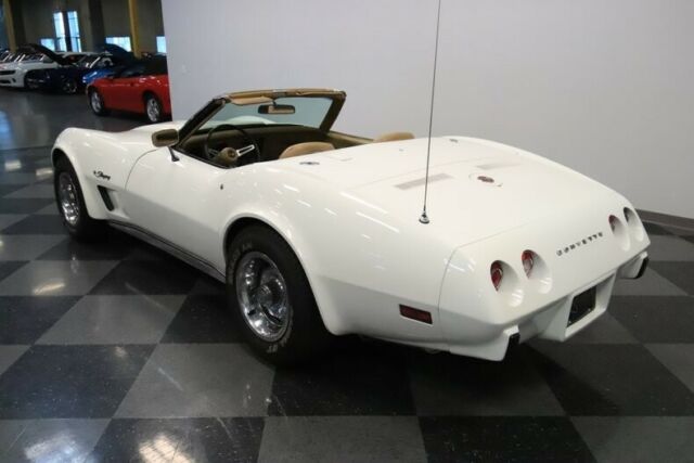 1975 Chevrolet Corvette Stingray Convertible - photo 10