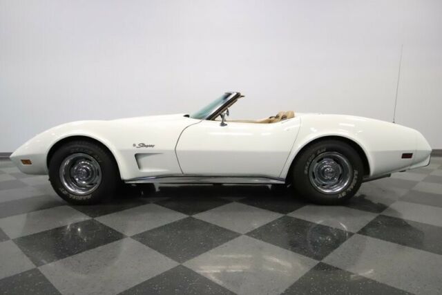 1975 Chevrolet Corvette Stingray Convertible - photo 3
