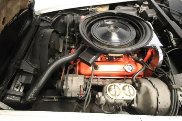 1975 Chevrolet Corvette Stingray Convertible - photo 4