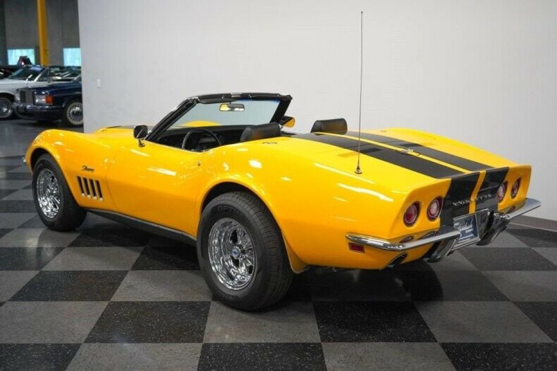 1969 Chevrolet Corvette 427 Stingray Convertible - photo 10