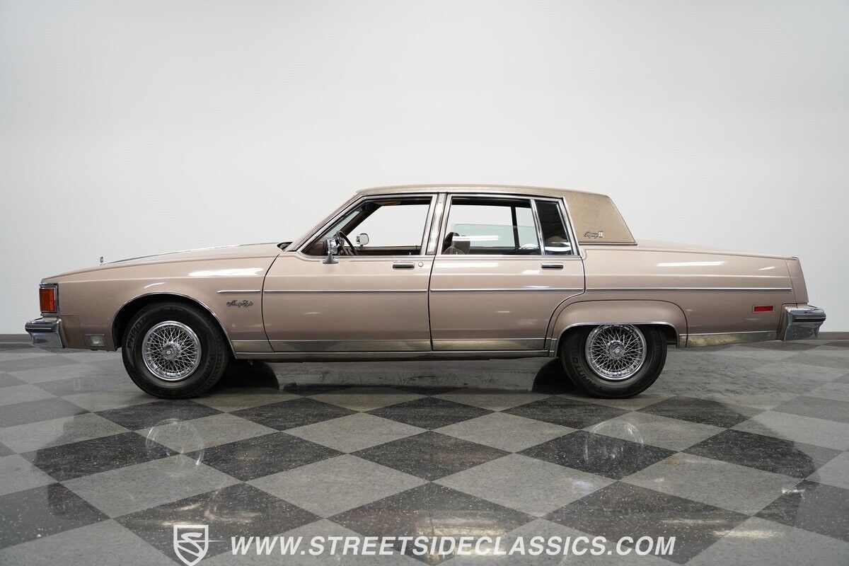 1984 Oldsmobile Ninety-Eight Regency Brougham - photo 3