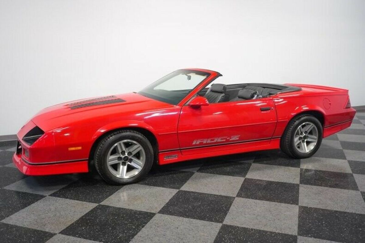 1987 Chevrolet Camaro IROC Z/28 Convertible - photo 7