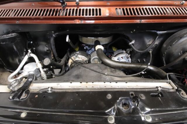 1977 GMC Vandura 3500 Pathfinder 4x4 - photo 4