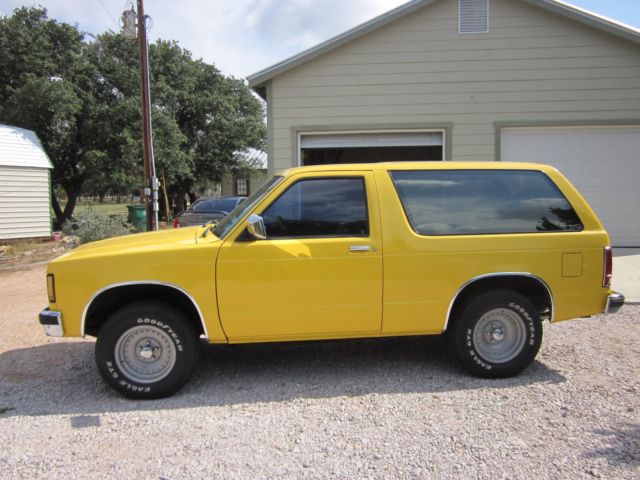 V8 S10 BLAZER 88 two door 1988 Chevrolet S-10