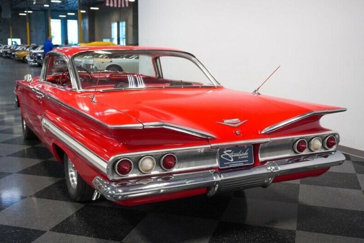 1960 Chevrolet Impala Bubble Top - photo 11