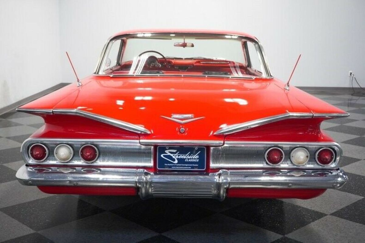 1960 Chevrolet Impala Bubble Top - photo 12