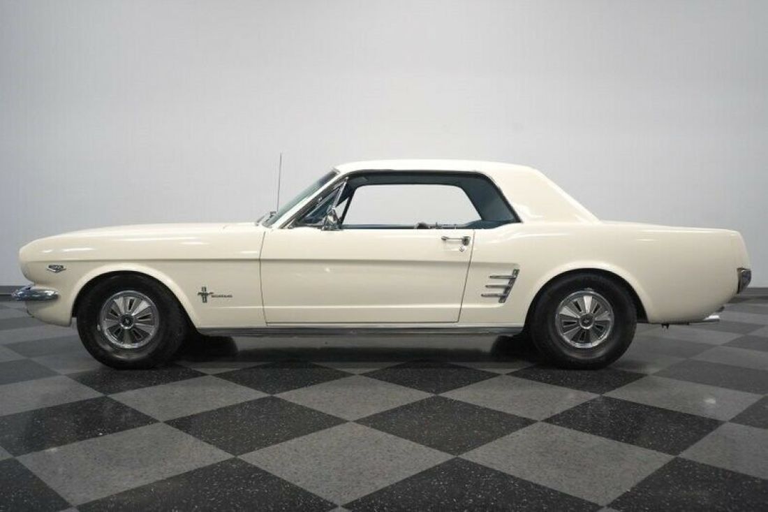 1966 Ford Mustang - photo 3