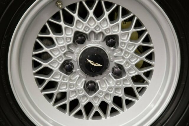 1984 Aston Martin V8 Volante -- - photo 10