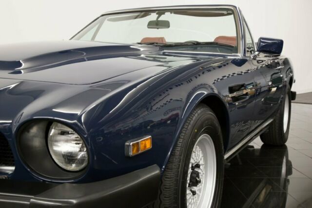 1984 Aston Martin V8 Volante -- - photo 13