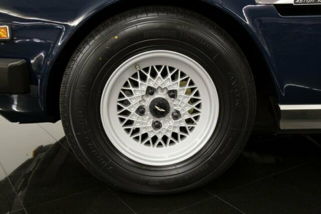 1984 Aston Martin V8 Volante -- - photo 9