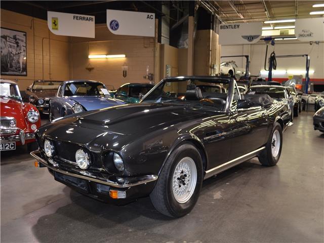 1985 Aston Martin V8 Volante -- - photo 5