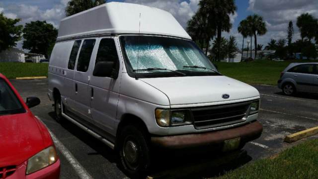 1993 Ford E-Series Van 250 - photo 3