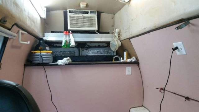 1993 Ford E-Series Van 250 - photo 5