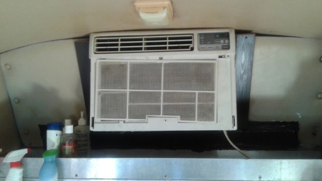 1993 Ford E-Series Van 250 - photo 9