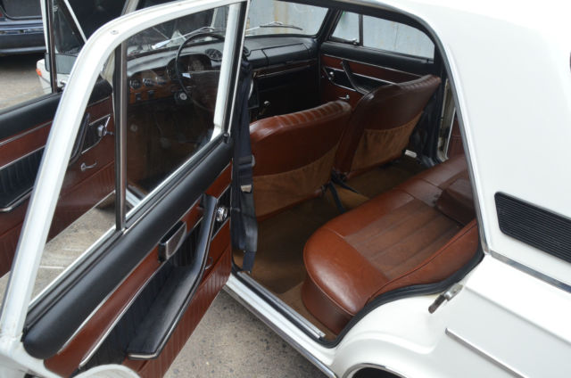 1977 Other Makes Sedan - photo 2