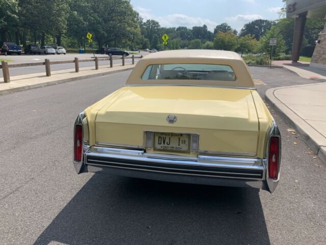 1980 Cadillac Brougham - photo 2