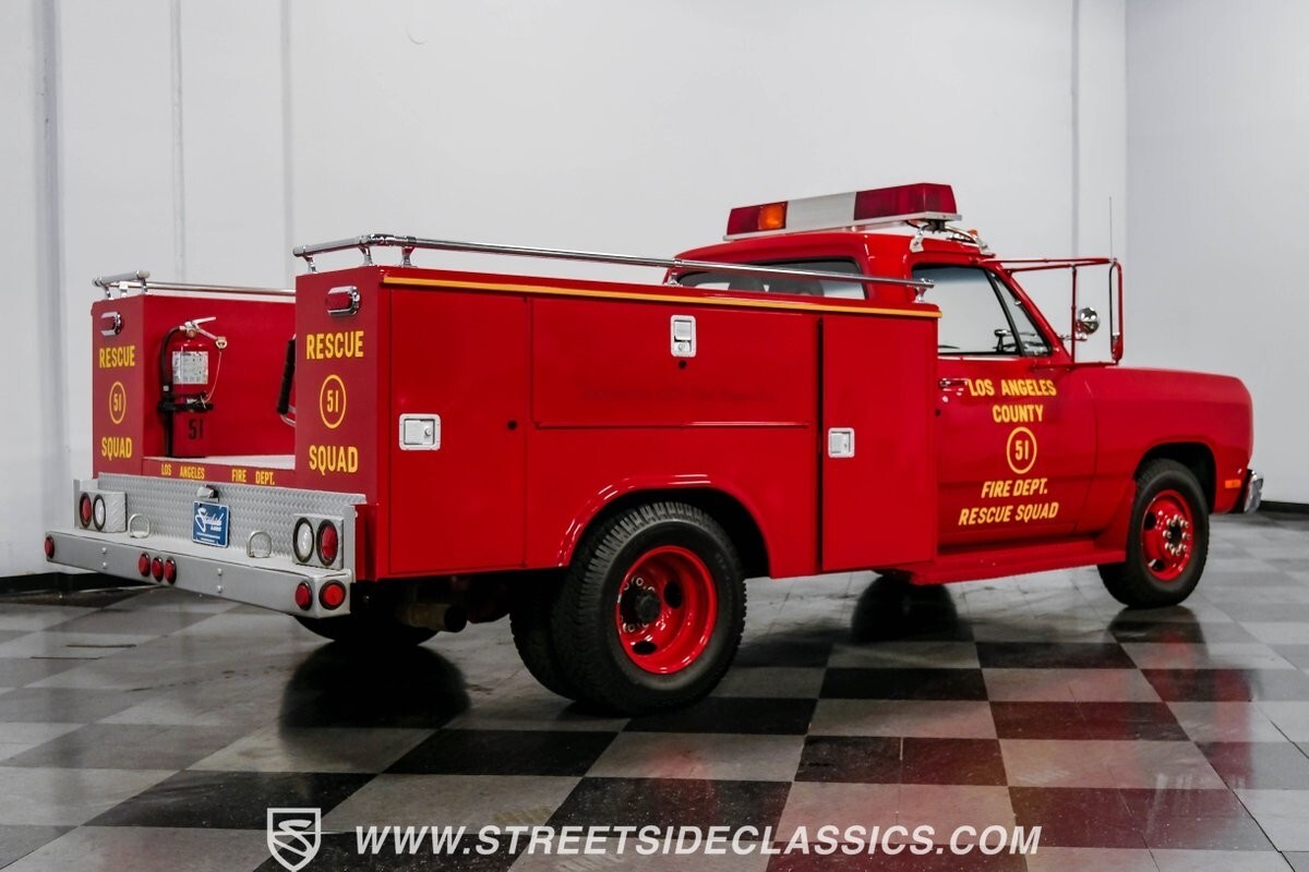 1991 Dodge Ram D350 Squad 51 Re-Creation - photo 13