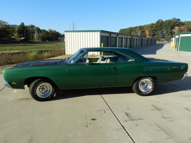 Very beautiful Roadrunner! Runs good, OEM brakes will have to be replaced. 1969 Plymouth Road Runner