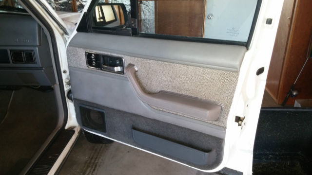 1990 Jeep Cherokee Laredo - photo 12
