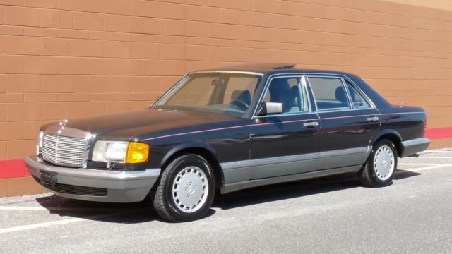1987 Mercedes-Benz 400-Series SEL Sedan 4-Door
