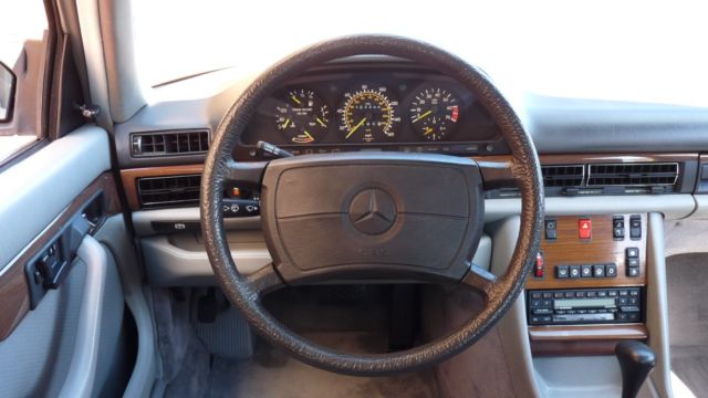 1987 Mercedes-Benz 400-Series SEL Sedan 4-Door - photo 13