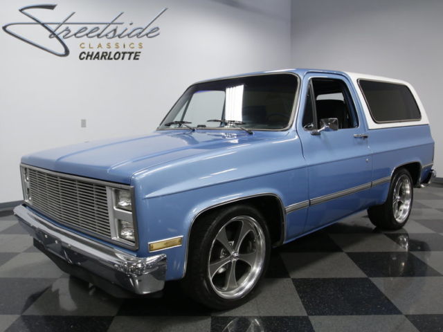 VERY CLEAN, 350 V8, 700R4 AUTO, A/C, NICE PAINT, NICE INT, PWR 4 WHL DISCS, A+! 1981 GMC Jimmy