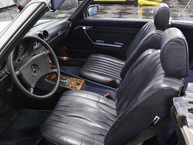 1984 Mercedes-Benz SL-Class 380SL - photo 3