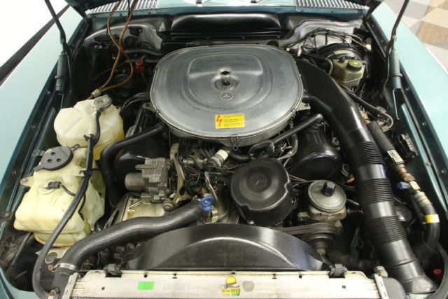 1988 Mercedes-Benz 560SL Base Convertible 2-Door - photo 3