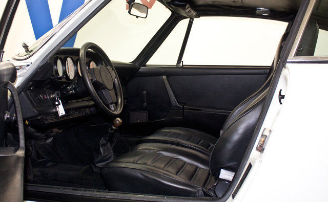 1975 Porsche 911 - photo 11