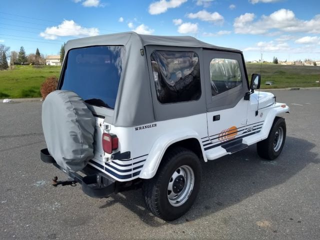1989 Jeep Wrangler Islander - photo 6