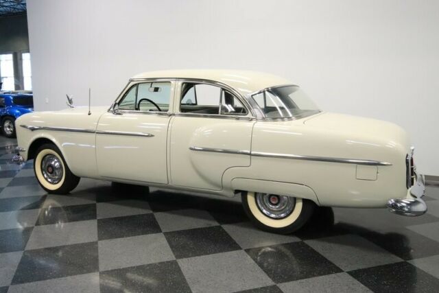 1953 Packard Clipper Touring Sedan - photo 9