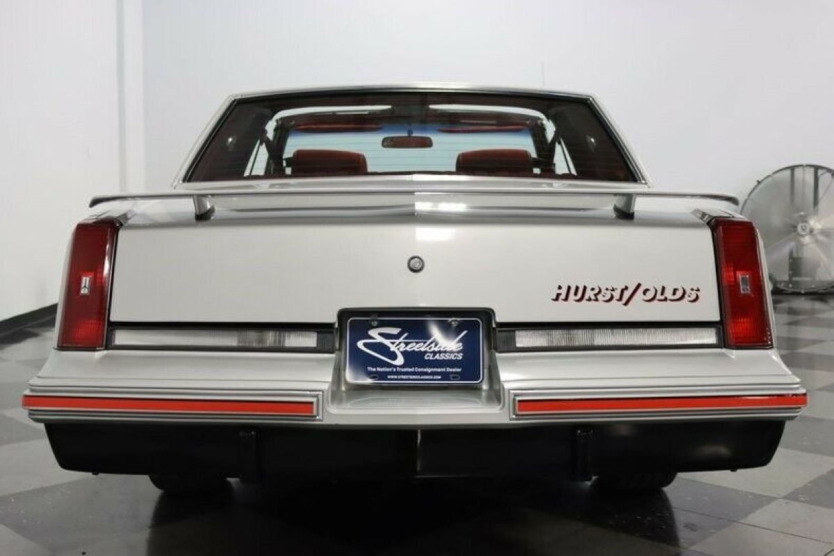 1984 Oldsmobile Cutlass Hurst/Olds - photo 12