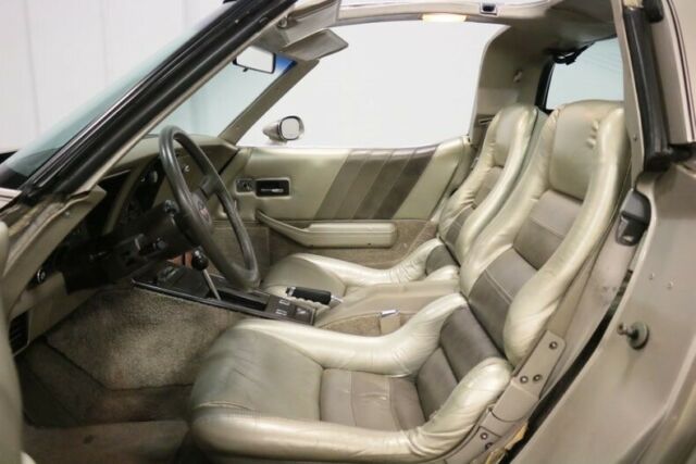 1982 Chevrolet Corvette Collector Edition - photo 5