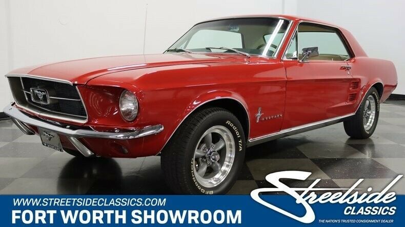 Very Clean! Candyapple Red! 289 4BBL, Auto, A/C, 4 Wheel Pwr Discs, PS, Nice!!! 1967 Ford Mustang