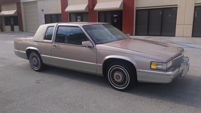 1990 Cadillac DeVille Base Coupe 2-Door - photo 3