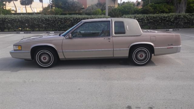 1990 Cadillac DeVille Base Coupe 2-Door - photo 7