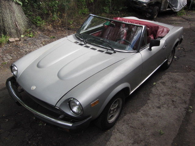 Very clean, excellent running, super low mileage Spider ready to drive anywhere 1980 Fiat 124 Spider