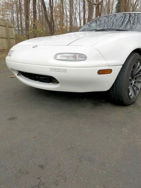 Very clean first year Miata with no body rust and has original 64k miles 1990 Mazda MX-5 Miata Base