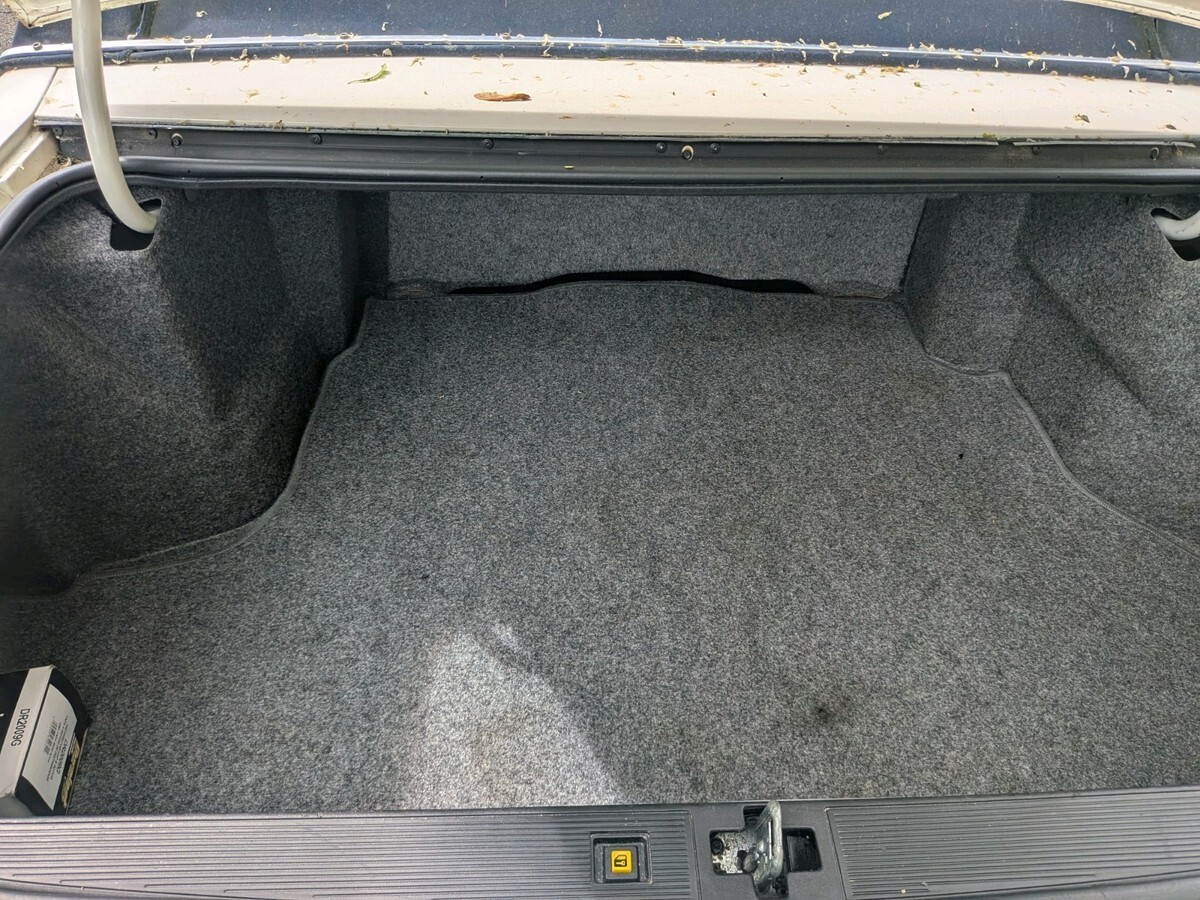 1991 Cadillac DeVille - photo 12