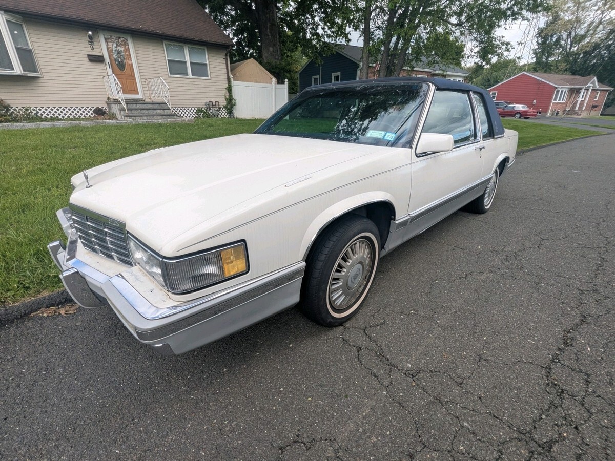 1991 Cadillac DeVille - photo 2