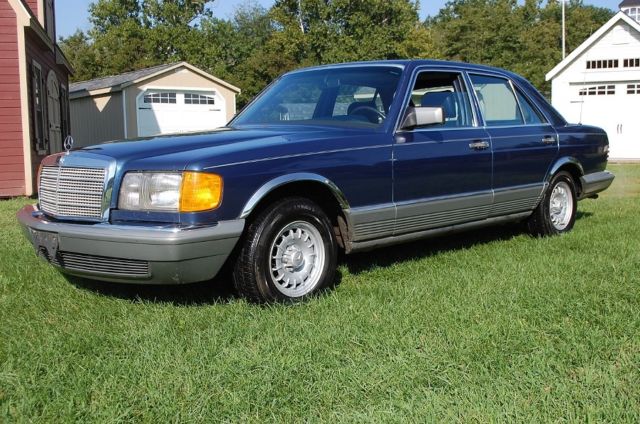 1985 Mercedes-Benz 300-Series