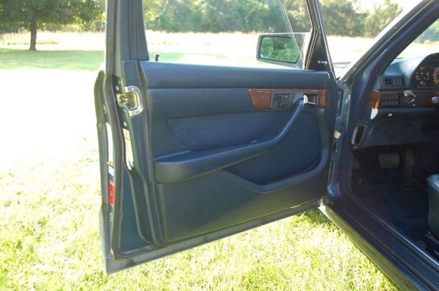 1985 Mercedes-Benz 300-Series - photo 9