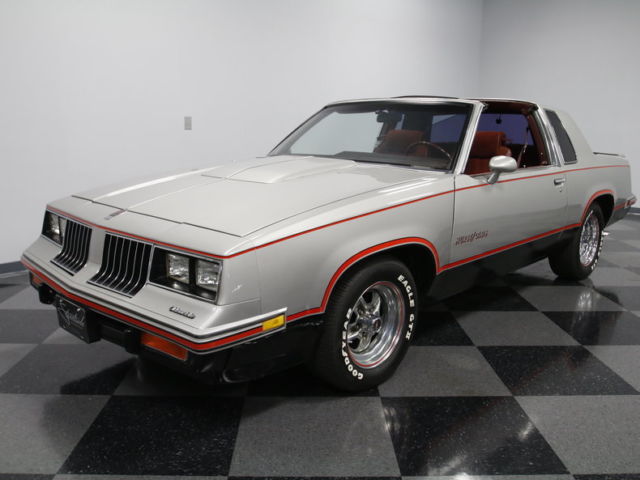 VERY CLEAN, RARE LIGHTNING ROD SHIFTER, BELIEVED ORIG 307, A/C, NICE BOD/INT!! 1984 Oldsmobile Cutlass