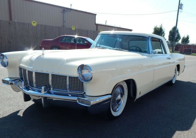 1957 Lincoln Continental Mark II - photo 4