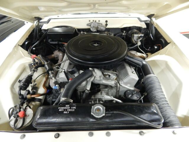 1957 Lincoln Continental Mark II - photo 6