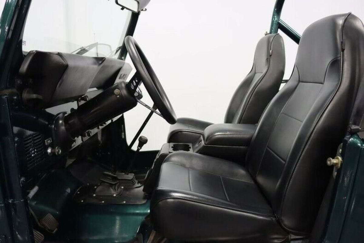 1986 Jeep CJ - photo 5