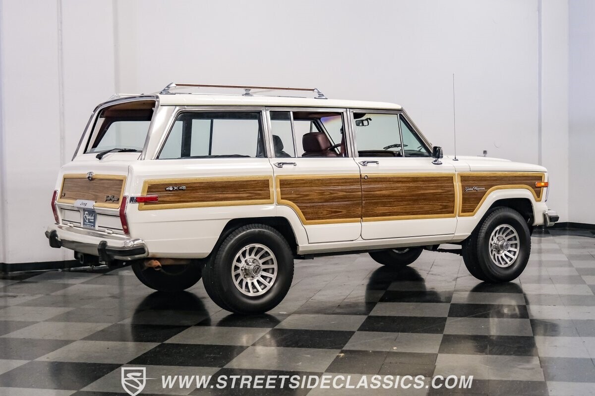 1989 Jeep Wagoneer - photo 12