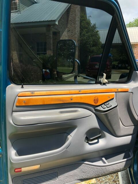 1994 Ford F-350 Centurion - photo 7