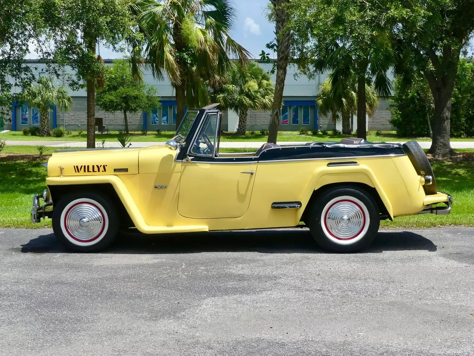 1949 Willys Jeepster - photo 9